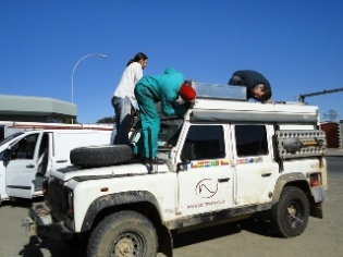 Montage Dachkiste in Windhoek