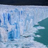 Der Perito Moreno gehört zu den wenigen Gletschern, der noch wächst. Ganze 9cm pro Stunde sollen es sein.

