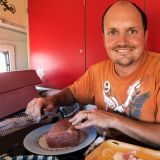 Roger ist definitiv in seinem Lieblingsland. Fleisch ohne Ende, was will man dazu noch mehr sagen?
