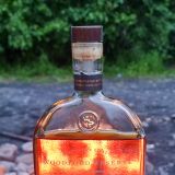 Mit einem guten Schluck Whiskey stossen wir an auf das Vergangene, das Heute und die Zukunft. :-)
