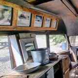Der "Magic Bus" oder auch "Bus 142" diente dem Aussteiger Alexander Supertramp als zu Hause für sein Überleben in der Wildnis von Alaska. 
