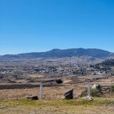 Auf über 2'000m.ü.M wird die Landschaft immer karger. 
