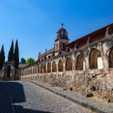 Der "Templo del Sagrario" besticht mit einer üppigen Mauer. 
