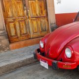Der VW Käfer, früher von Mexikos Strassen nicht wegzudenken, sieht man leider immer weniger, da auch ihm die neuen Abgasvorschriften schwer zu schaffen machen. 
