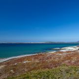 … einen langen Spaziergang am Meer entlang. 
