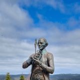 In "Corner Brook" befindet sich das "Captain James Cook Memorial". 
