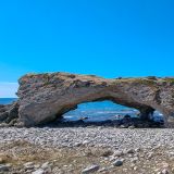 Weiter geht es zum "Arches Provincial Park", einer Steinformation mit drei Bögen. 
