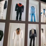 Gegenüber von "Graceland" befindet sich ein riesiger Komplex, welcher sich dem künstlerischen Leben von Elvis widmet. Hier findet man z.B. eine riesige Auswahl seiner Bühnenkleidung.
