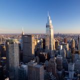 Während die Wolkenkratzer von "Manhatten" bereits tagsüber richtig imposant anzuschauen sind, …
