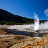 Mit dem "Cliff Geyser" im "Black Sand Geyser Basin" verabschieden wir uns nun endgültig vom grandiosen "Yellowstone National Park". 
