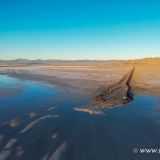 Wir versuchen eine Aufnahme mit der Drohne, aber wenn man mal am "Salar de Uyuni" in Bolivien war, hält sich hier die Begeisterung in Grenzen.

