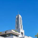 Die religiös geprägte Stadt ist extrem sauber und aufgeräumt. Und eine Kirche findet man selbstverständlich auch an jeder Ecke ;-). 
