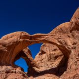Und hier sind wir nun, beim grandiosen "Double Arch". Immer wieder fragen wir uns, wie so fantastische Felsformationen wohl entstanden sind.
