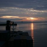 Wir verlassen Le Havre und fahren langsam hinaus ins offene Meer.
