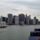 Wir legen bereits wieder ab, fahren nochmals bei Manhattan und...
