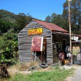 Eine antike Shell-Tankstelle, hier in Woods Point.
