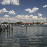 Blick auf den Hafen von Paynesville.
