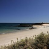 Ein toller Strand bei der "Middle Lagoon". Nur mit Baden wird es leider nichts, da hier vor wenigen Tagen ein Salzwasserkrokodil gesichtet wurde. Na ja, aber zum Anschauen ist es ja auch nicht schlecht. 
