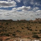 ...geht's durch Winnetou-Landschaft...
