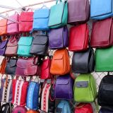 Tasmaniens berühmtester Markt, der Salamanca Markt jeweils am Samstag.
