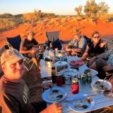 Abendessen auf unserer eigenen Sundower-Plattform.
