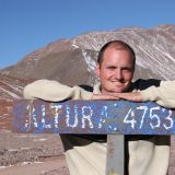 Hurra, geschafft. Wir befinden uns auf dem höchsten Andenpass zwischen Argentinien und Chile
