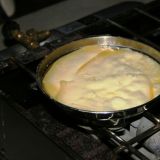Auch der Käse ist in Chile ein wahrer Genuss. Grund genug für ein feines Raclette. Nur, wie geht das so ohne Zubehör?
