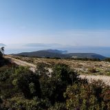 Auf einer Piste finden wir einen grandiosen Übernachtungsplatz mit 180 Grad "Seaview".
