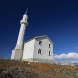 Moschee auf der Passhöhe. 
