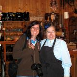 Diese Frau neben mir arbeitet schon seit 30ig Jahren in Barkerville und konnte mir daher so einiges Interessantes aus der Goldgräberzeit erzählen. 
