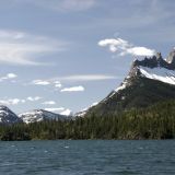 Dieser Teil des Waterton N.P. gehört bereits zu den USA. Während einer Bootstour haben wir einen kurzen Abstecher nach Montana gemacht. 
