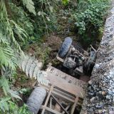 Schrecklicher Unfall, vor einem Monat sind hier zwei Camioneros gestorben.
