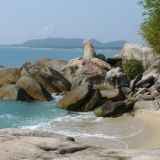 Hin Ta Hin Yay, Grandfather-Rock. Das Phallussymbol ist auch Ko Samuis Markenzeichen...
