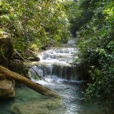 Einer der vielen Wasserfaelle im Erawan Nationalpark...

