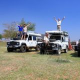 Landy-Treffen in Upington: v.r. Team Gaucho, Veronique und Bruno aus Frankreich, Team Pajarito
