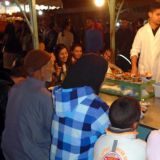 Sie warten bereits hungrig auf die "Bäckchen"...soll das Beste am Kopf sein.
