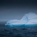 Obwohl wir in Südgeorgien bereits unsere ersten Eisberge zu Gesicht bekommen haben, kommt doch das richtige "Antarktis-Feeling" erst mit den immer kälter werdenden Temperaturen auf.
