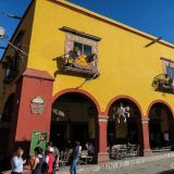 Schöne Arkade auf dem Zócalo in San Miguel de Allende.
