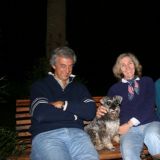Jorge, Amelie und Urbano mit Hund Chaplin nehmen uns für eine Nacht bei sich auf.
