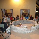 Overlander-Treff in Kamanjab: Gemütliche Runde beim Braai mit Afrika-Reisenden
