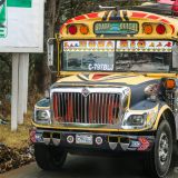 Die fantastisch schön bemalten Chicken-Busse in Guatemala. 
