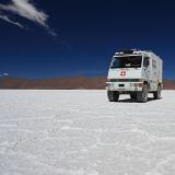 Fotoshooting auf dem Salar de Coipasa. 
