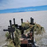 Ein tragischer Unfall ereignete sich im Juli dieses Jahres auf dem Salar de Uyuni. Eine Touristengruppe war mit zu hohem Tempo unterwegs, als ein Reifen platzte und sich das Fahrzeug dann mehrmals überschlug. Für alle 5 Personen kam jede Hilfe zu spät. 
