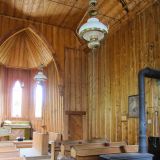 Eine Kirche mit Holzofen, das nennt man ja schon fast luxuriös.
