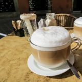 Das nennen wir doch mal eine vernünftige Cappuccino Grösse. 
