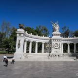 Dieses Monument wurde dem mexikanischen Präsidenten Benito Juarez gewidmet. 
