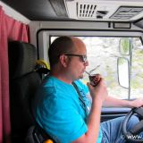 Unsere argentinischen Gewohnheiten werden weiterhin beibehalten. Mate trinken während dem Autofahren belebt das Gemüt.
