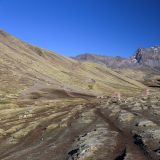 Auf dem Weg zum "Rainbow Mountain".
