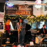 In den Clubs und Bars beherrscht der Jazz das Nachtleben.
