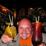 Happy Hour: Was passiert wenn man einen "Hurricane" und einen "Cyclone" mischt? - Es gibt "en dumma Chopf" am nächsten Tag ;-)
